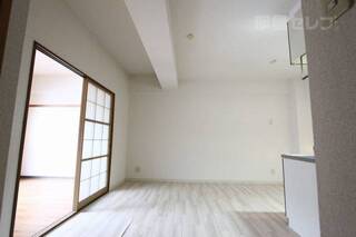 リフォーム済のLDKです。