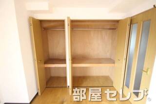 使い分けできる収納が嬉しいですね。