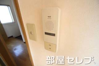 インターホンで来客者をお知らせしてくれます。