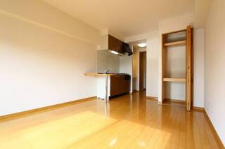 明るいお部屋です。