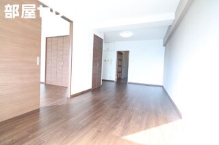 ※403号室内装写真参照