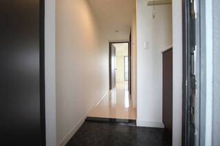 玄関も広いです