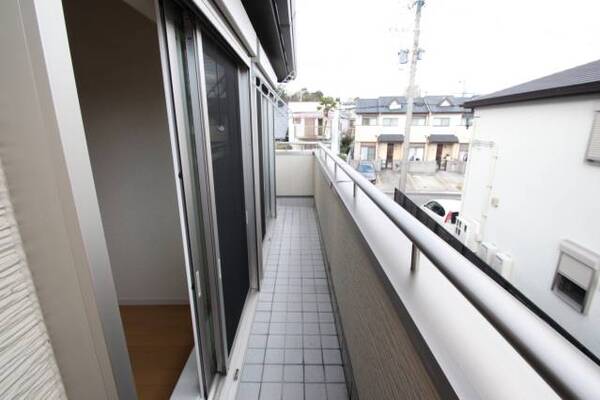 ２階にはベランダあります