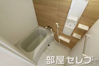清潔感あるバスルームでごゆっくり。