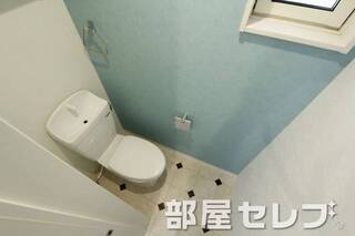 窓付きトイレです。
