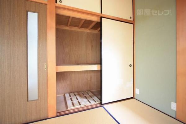 洋室の収納です。