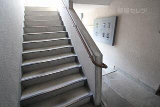 共用階段。（イメージ写真です）