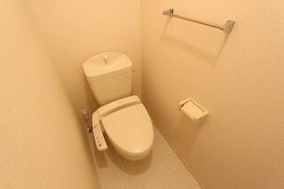 シンプルなトイレです。