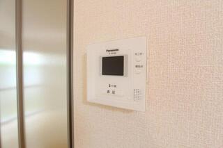 来客時に顔が確認できますね。