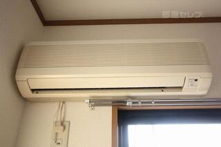 居室にエアコンがあります。