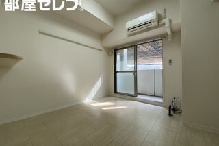 ※803号室内装写真参照
