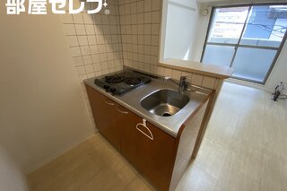 ※803号室内装写真参照