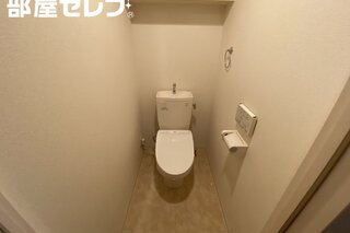 ※803号室内装写真参照