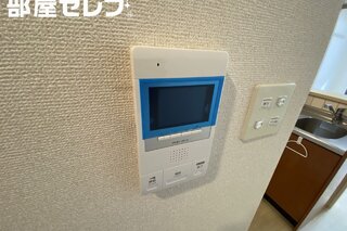 ※803号室内装写真参照