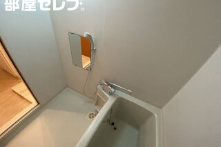 ※803号室内装写真参照