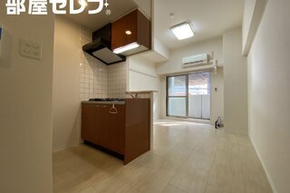 ※803号室内装写真参照