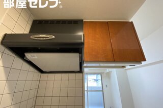 ※803号室内装写真参照