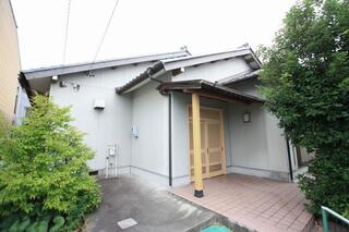 落ち着いた雰囲気の平屋です。