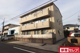 おしゃれな外観の物件です