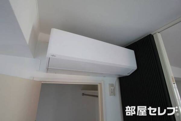 エアコン一台目。