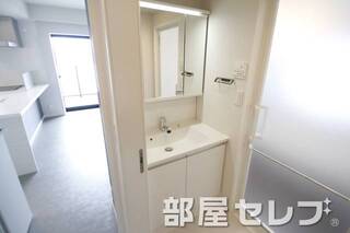 洗髪洗面化粧台。