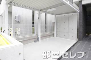 駐輪場。