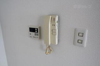 インターフォンで来客時も安心です。