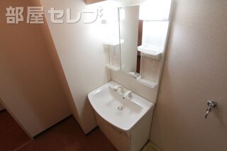 奥行きのある収納です。