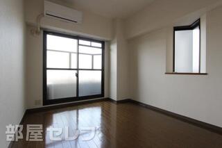 居室にもエアコン設置されています。