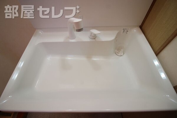 日当たりのよいお部屋で昼寝でも。
