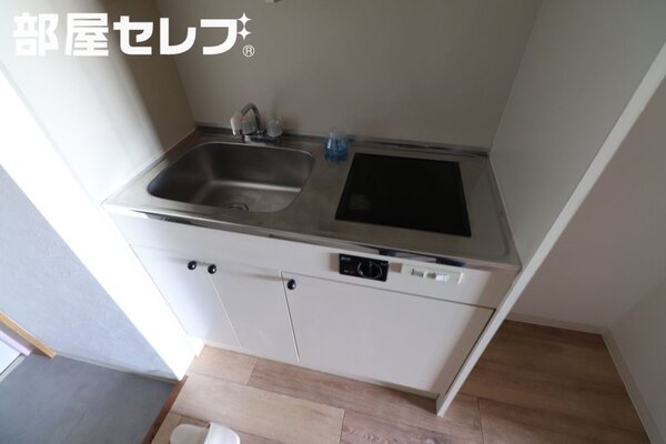 収納が居室空間を邪魔しないつくりです。