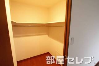 ウォークインクローゼットです。イメージ写真