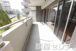 日当たり良好の広々バルコニーです。イメージ写真