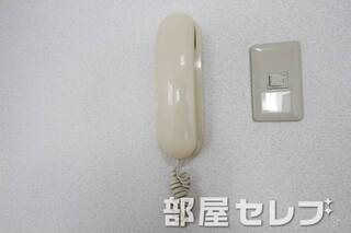 インターホンあります。