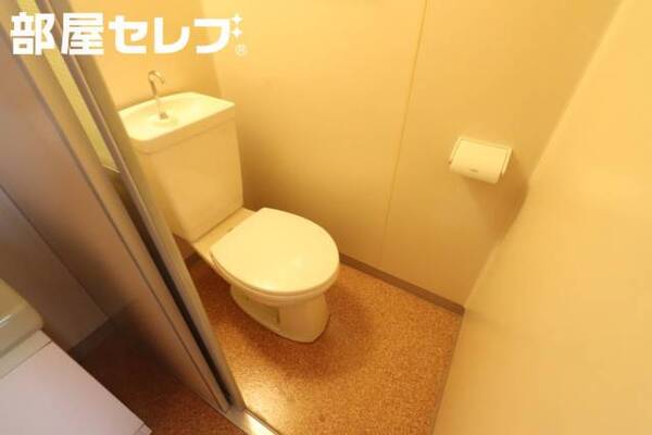 落ち着くトイレです