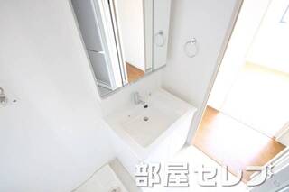 洗髪洗面化粧台。