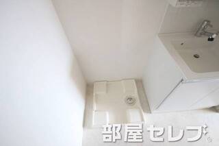 室内洗濯機置き場。