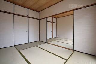 繋がるお部屋で広々と使えますね