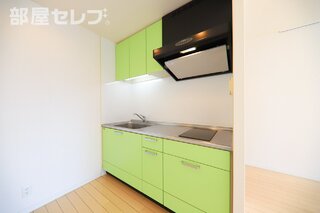 使いやすいサイズのキッチンです