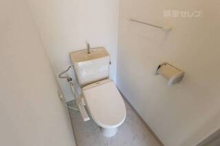 ウォシュレット付きのトイレです。