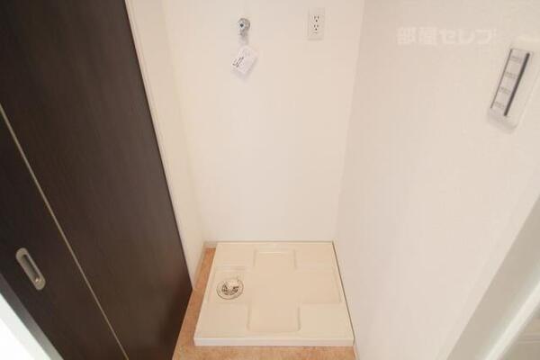 室内洗濯機置き場です。