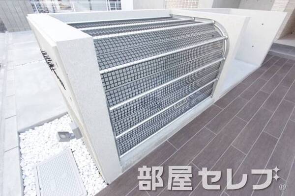 ゴミ置き場。