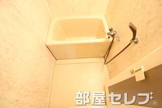 清潔感あるバスルーム　他号室の写真です。