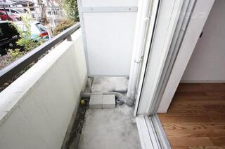 室外洗濯機置き場です。