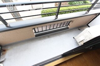 ロフトで寝るのもよ良し、荷物置くにも良し