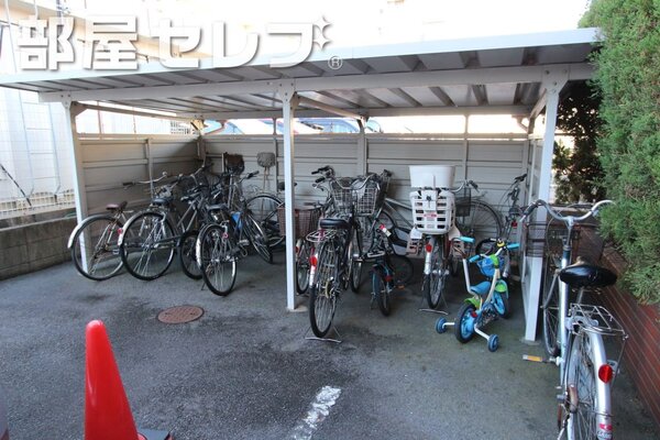 敷地内に駐輪場