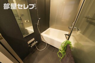 石模様のキッチンはとってもオシャレ