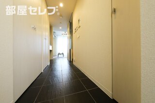 玄関まわりもスッキリしてますね