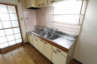 ※303号室の写真参照