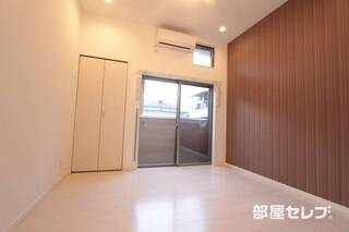 6.2帖の洋間です